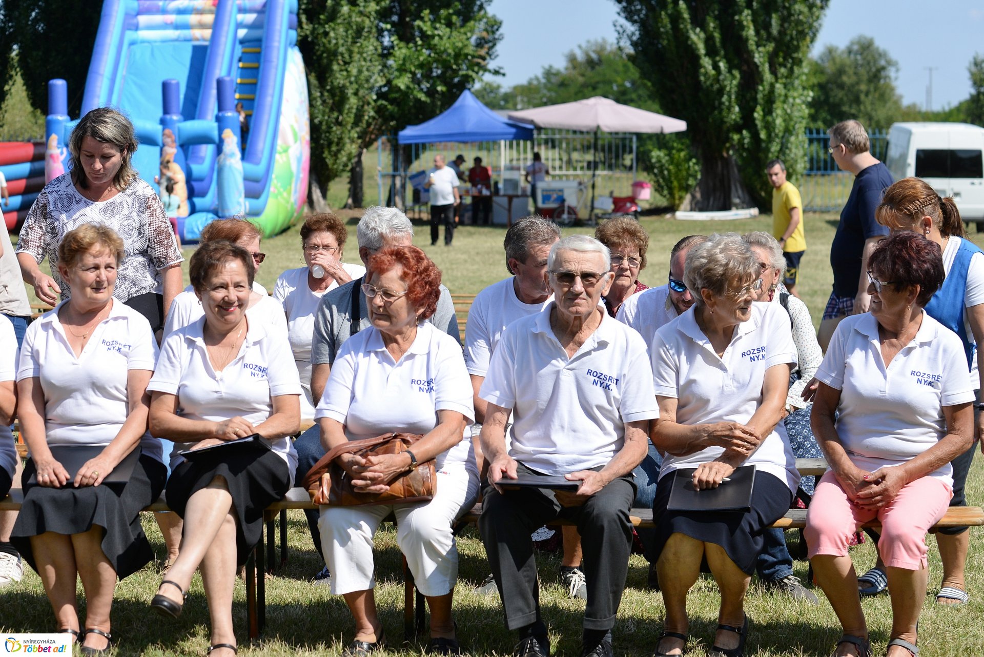 Kenyérszentelés Rozsrétszőlőben