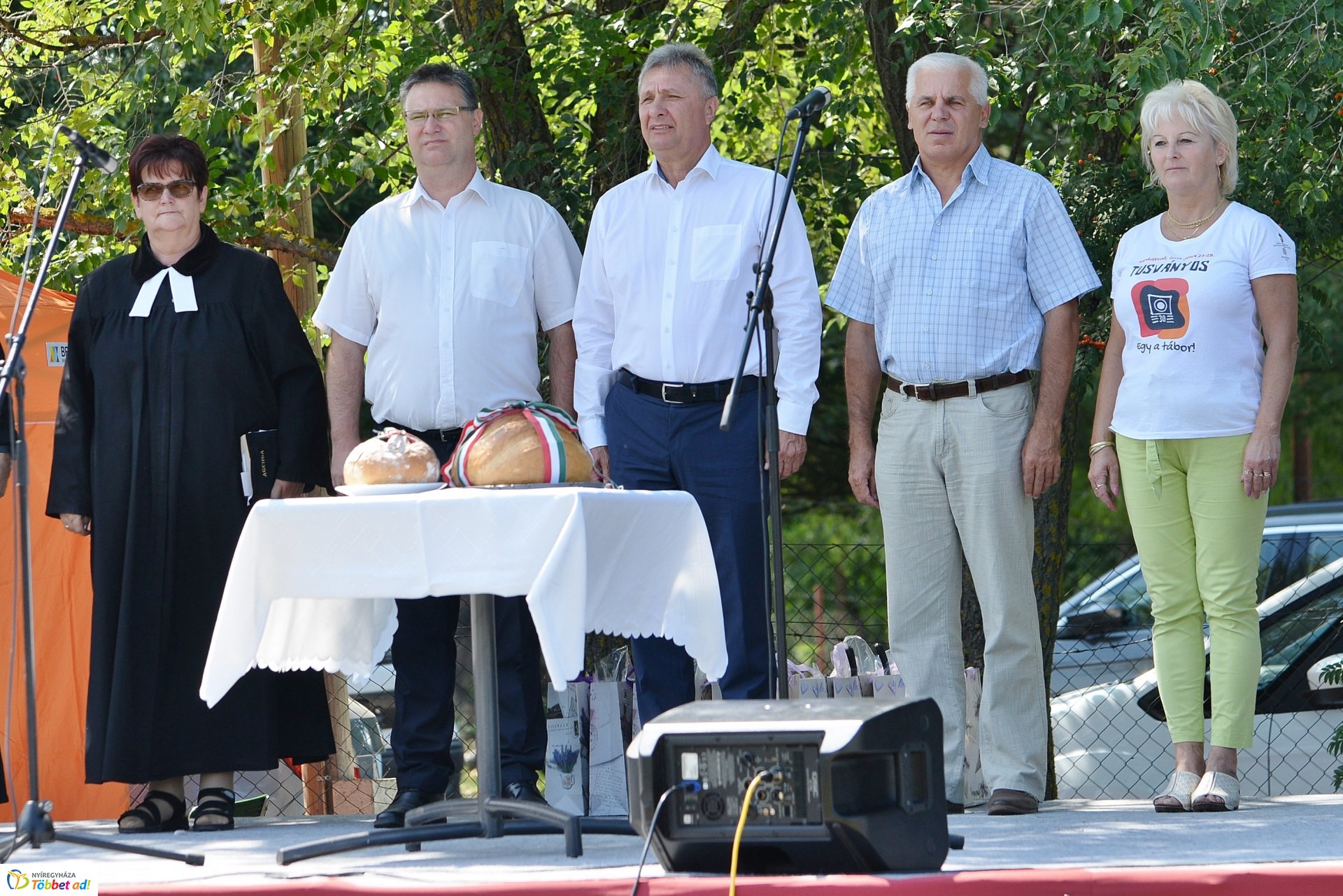 Kenyérszentelés Rozsrétszőlőben