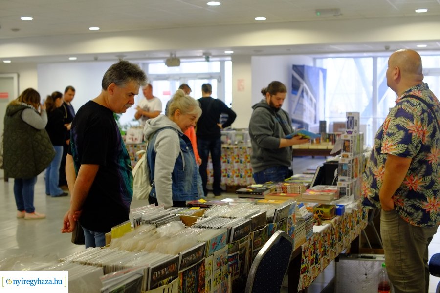 Képregénybörze a kulturális központban