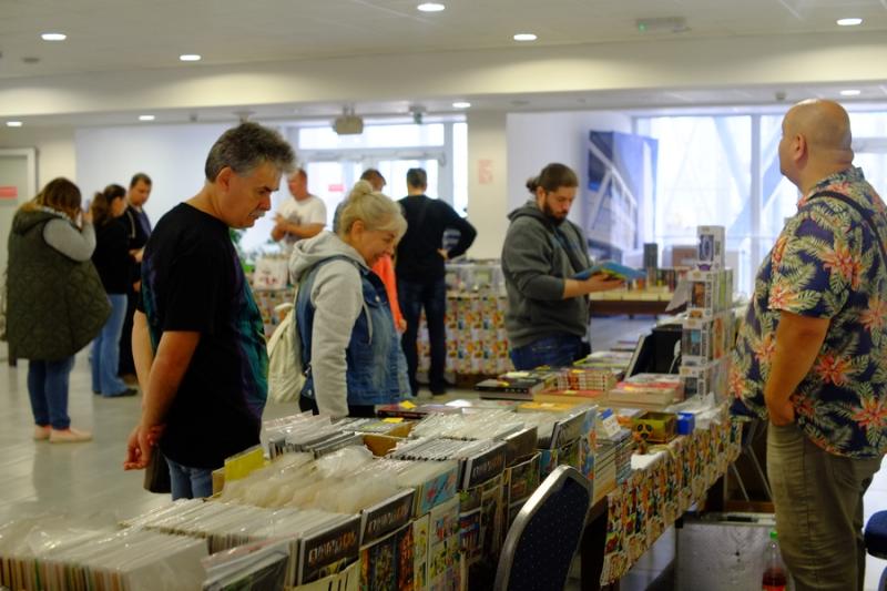 Képregénybörze a kulturális központban