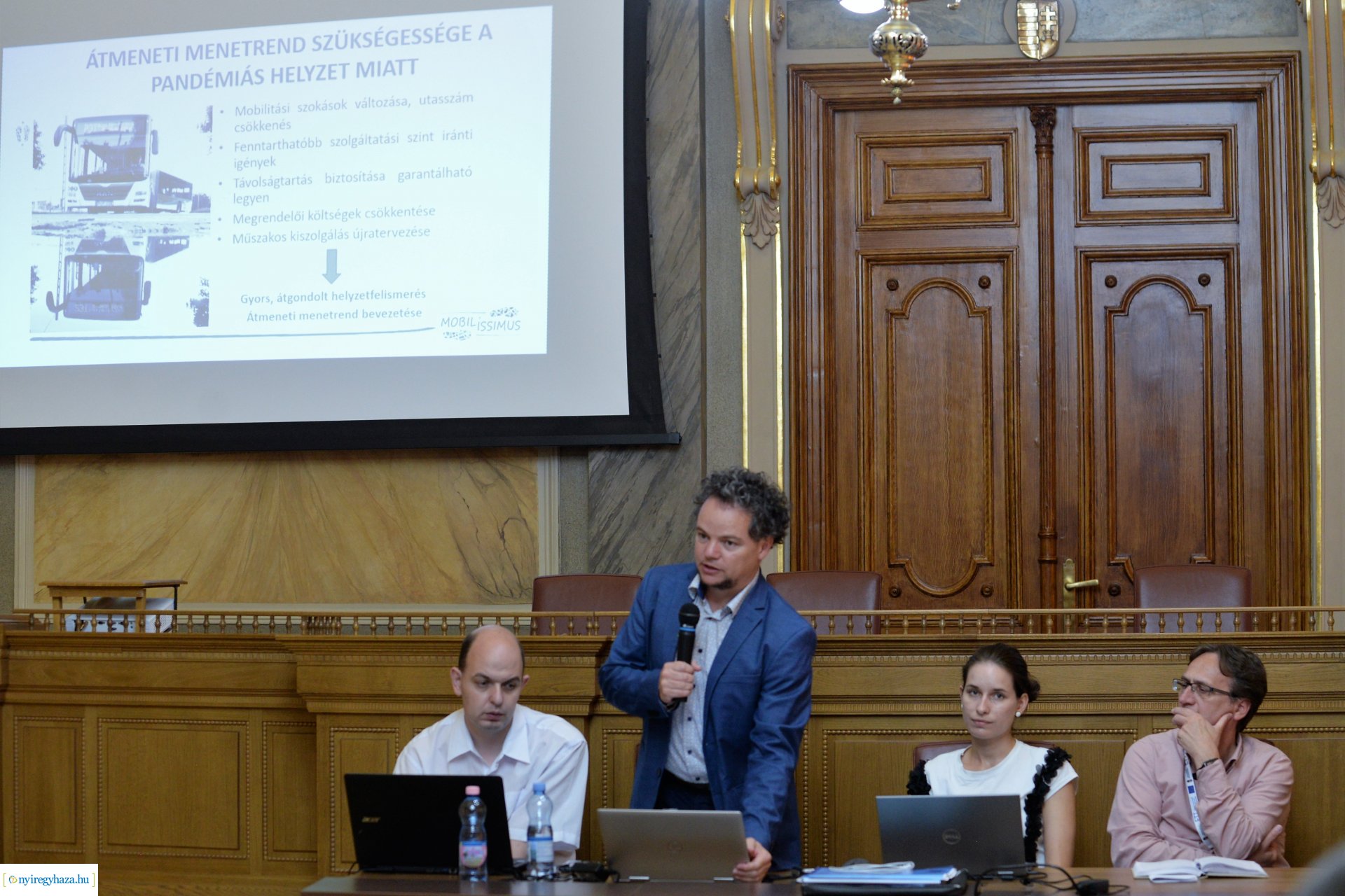 Képviselői egyeztetés az új buszjáratokról