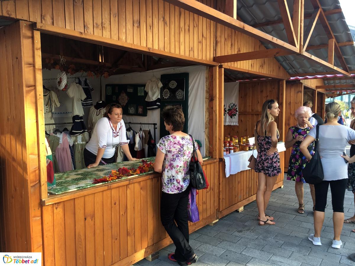 Kézműves vásár a belvárosban