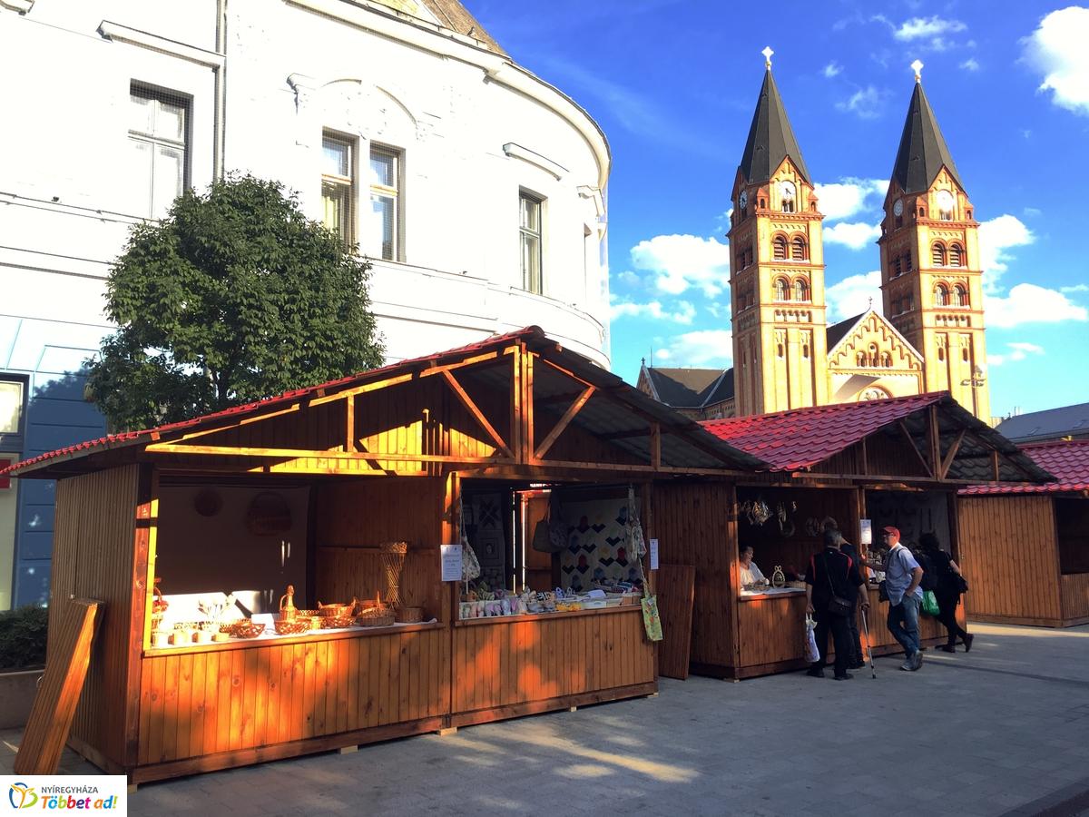 Kézműves vásár a belvárosban