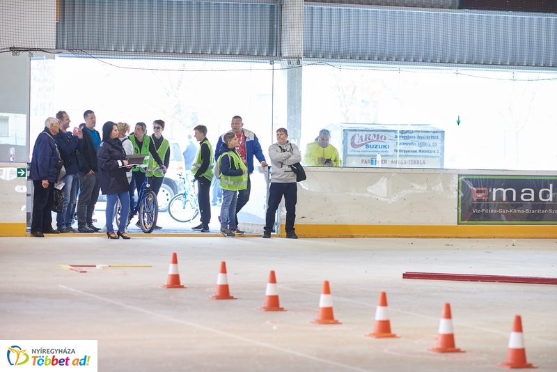 Kerékpáros Kupa a Jégpályán