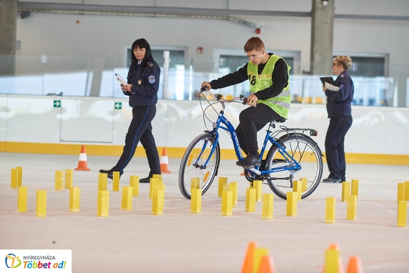 Kerékpáros Kupa a Jégpályán