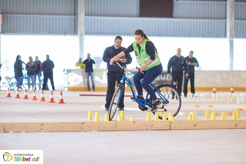 Kerékpáros Kupa a Jégpályán