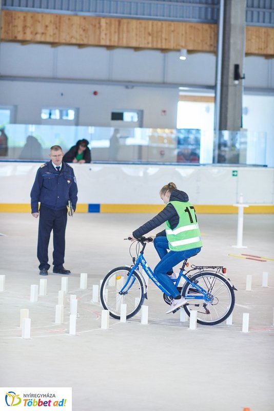 Kerékpáros Kupa a Jégpályán