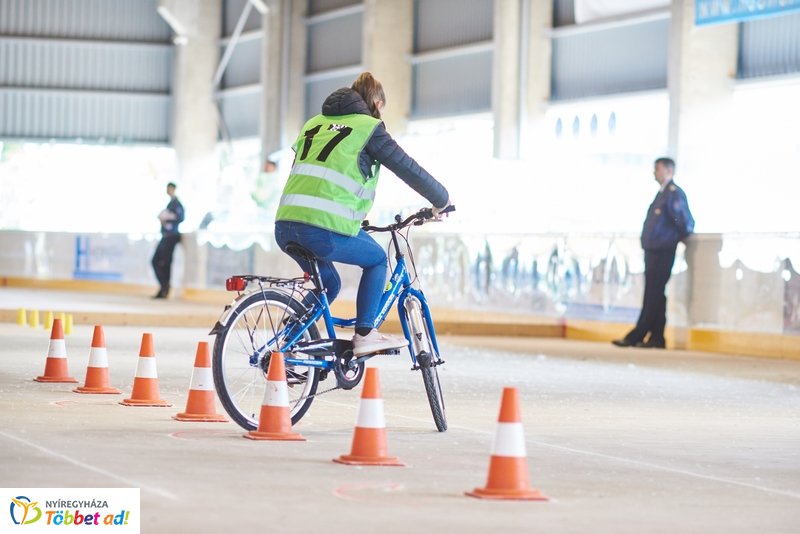 Kerékpáros Kupa a Jégpályán