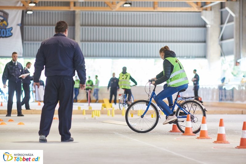 Kerékpáros Kupa a Jégpályán