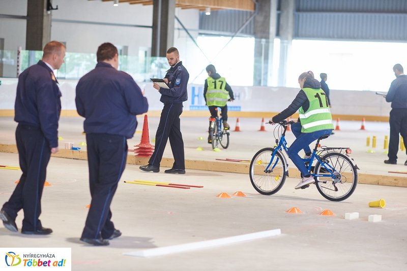 Kerékpáros Kupa a Jégpályán