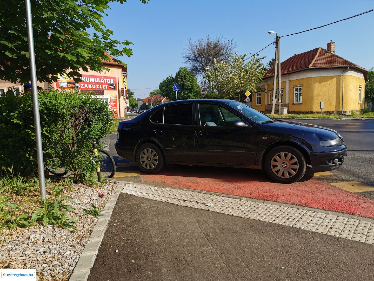 Kerékpáros ütközött autóssal