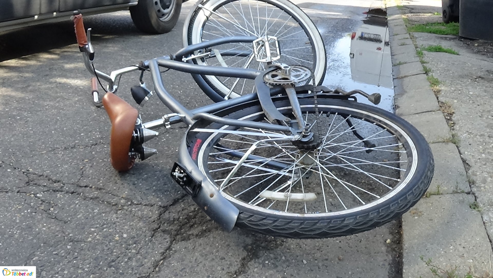 Kerékpárost gázoltak a Korányin – A figyelmetlen biciklis nem állt meg a STOP-nál