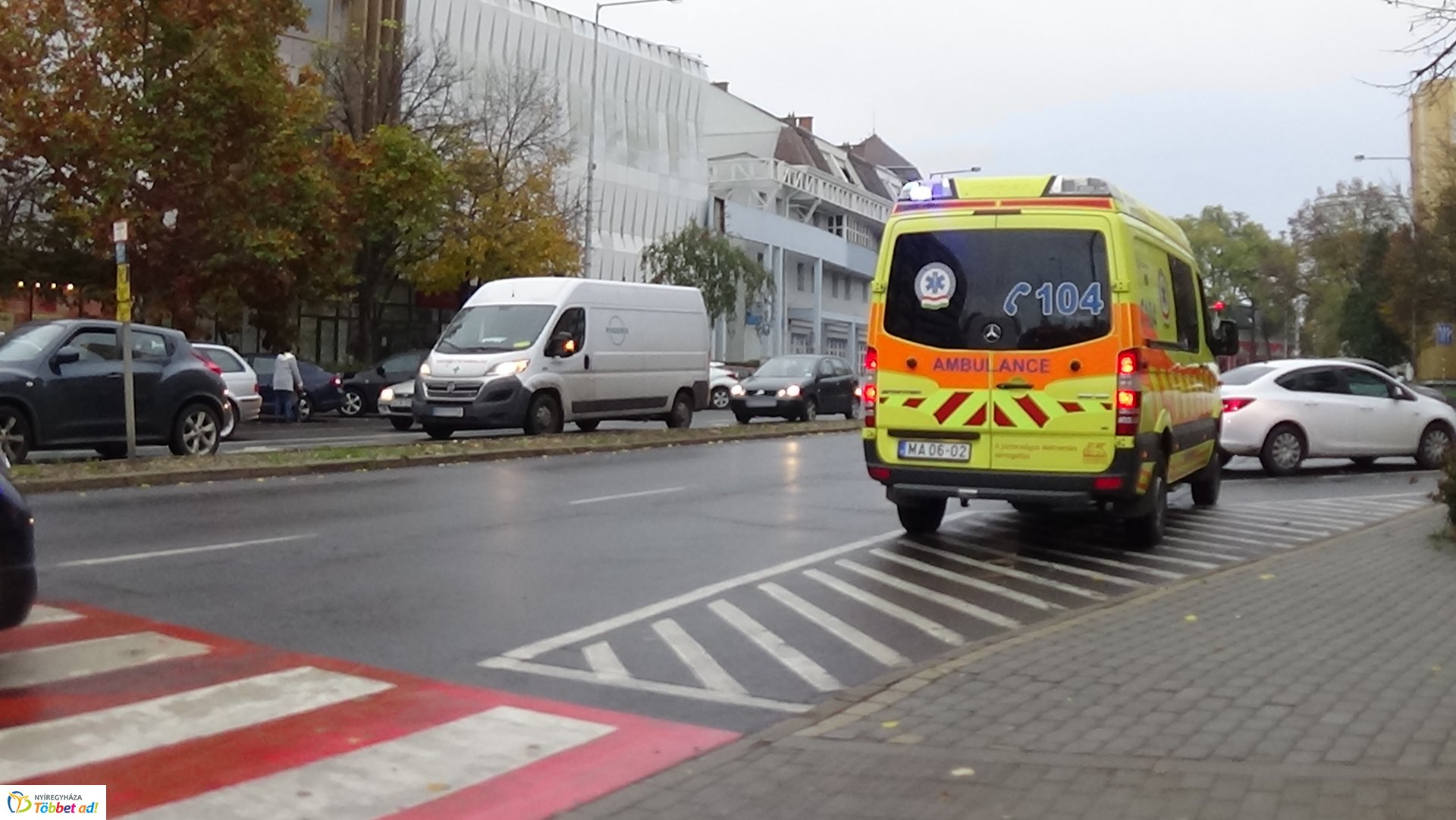 Kerékpárost gázoltak az Országzászló téren