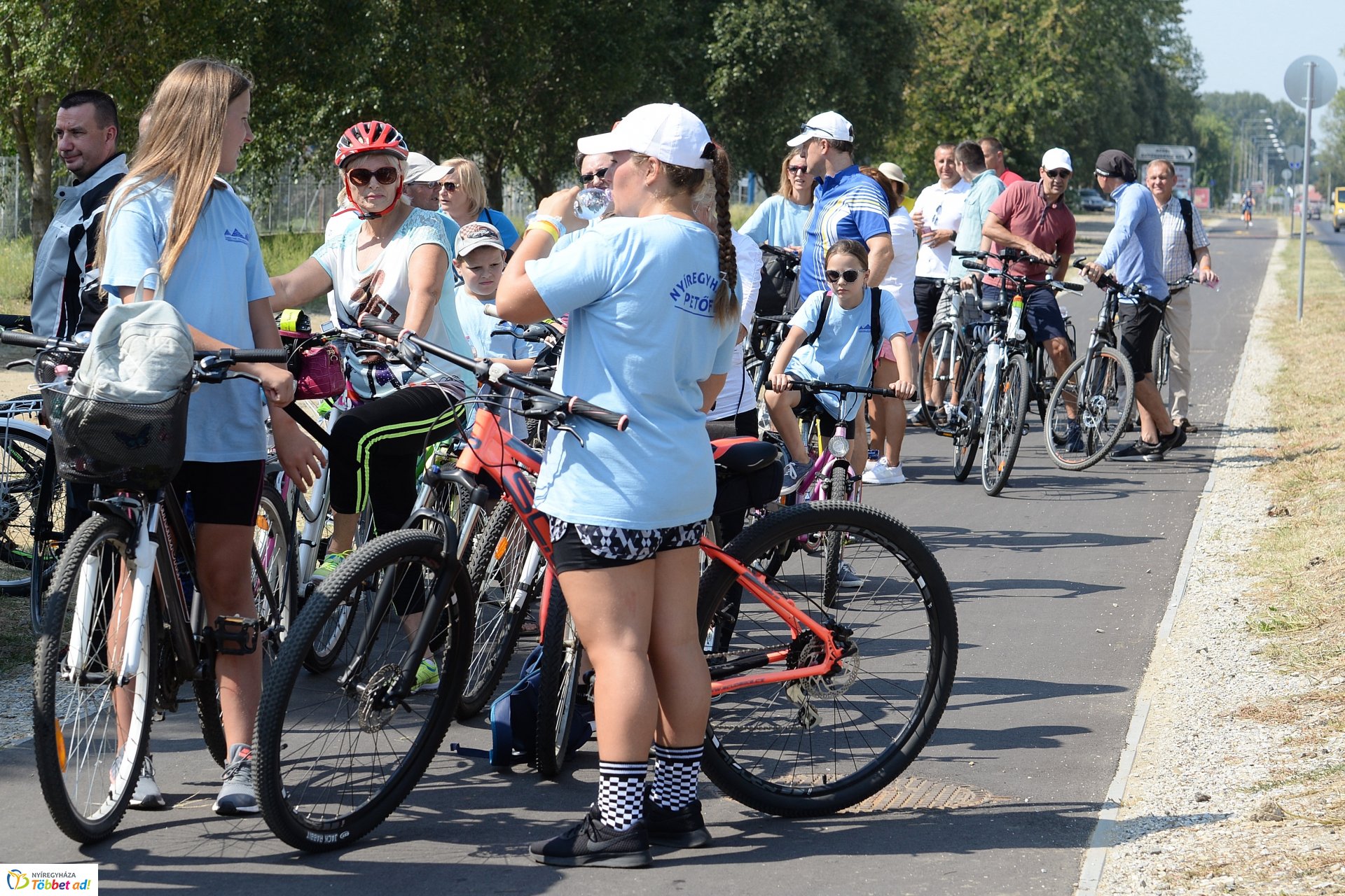 Kerékpárút átadó ünnepség