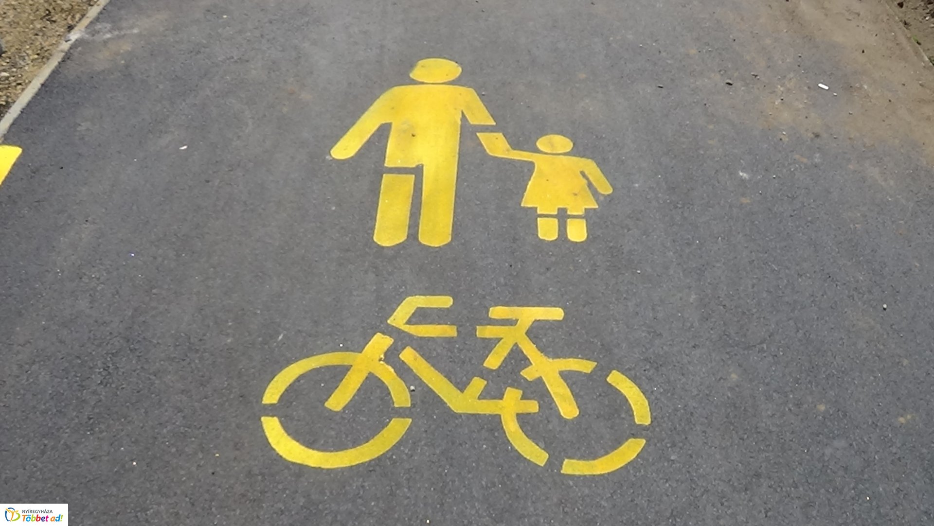 Kerékpárút építés a Kállói úton