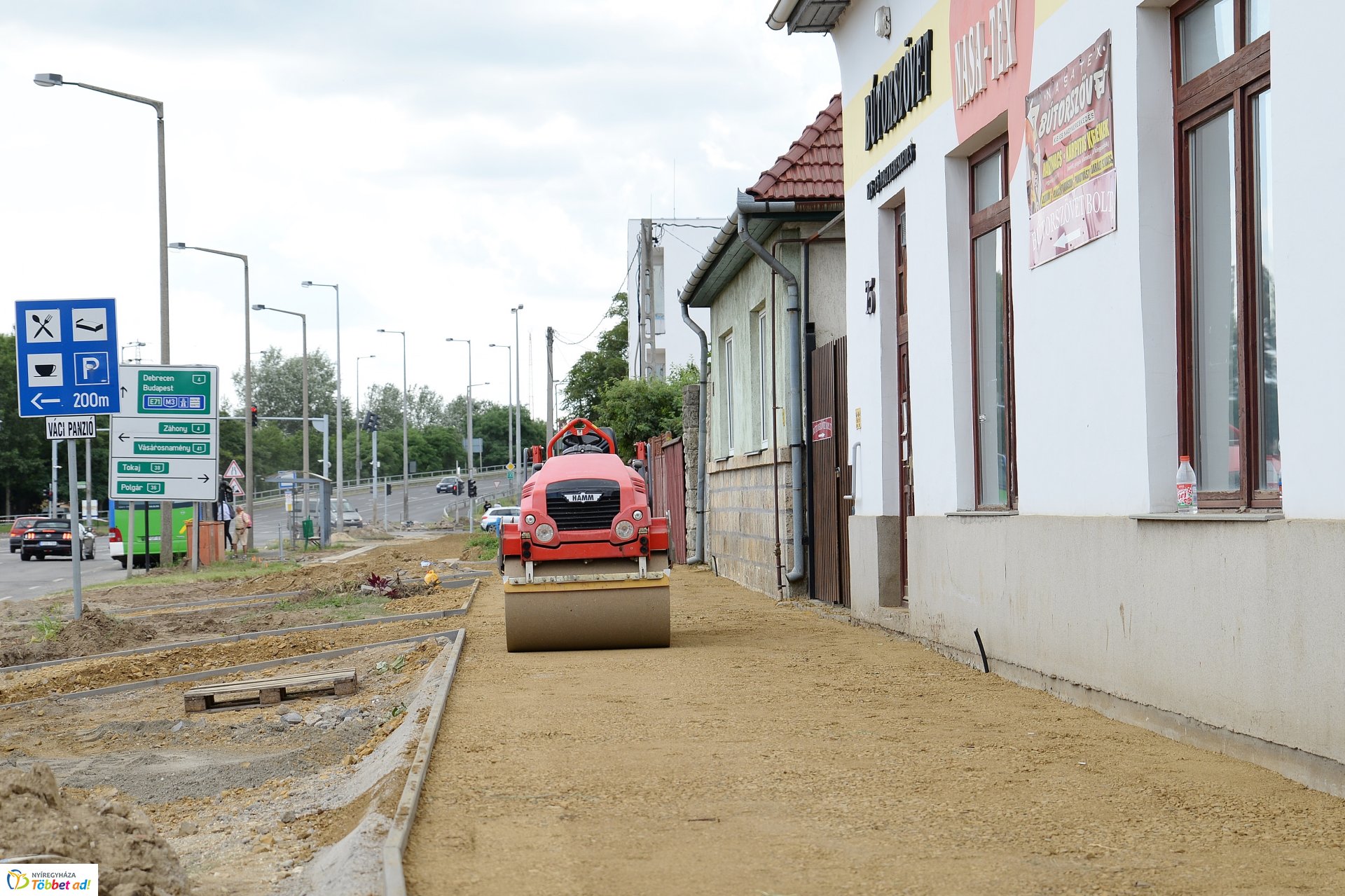 Kerékpárút építés 