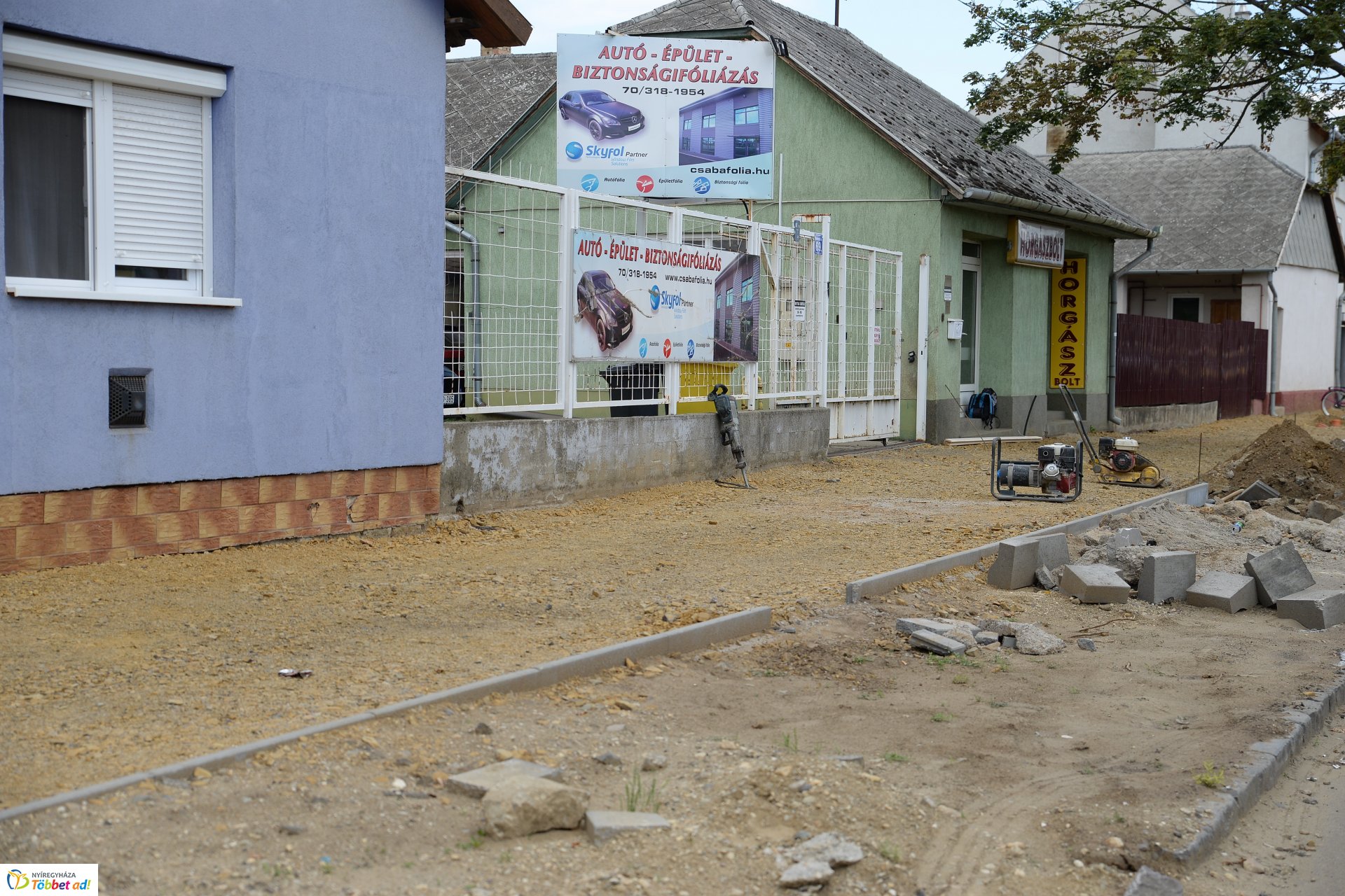 Kerékpárút építés 