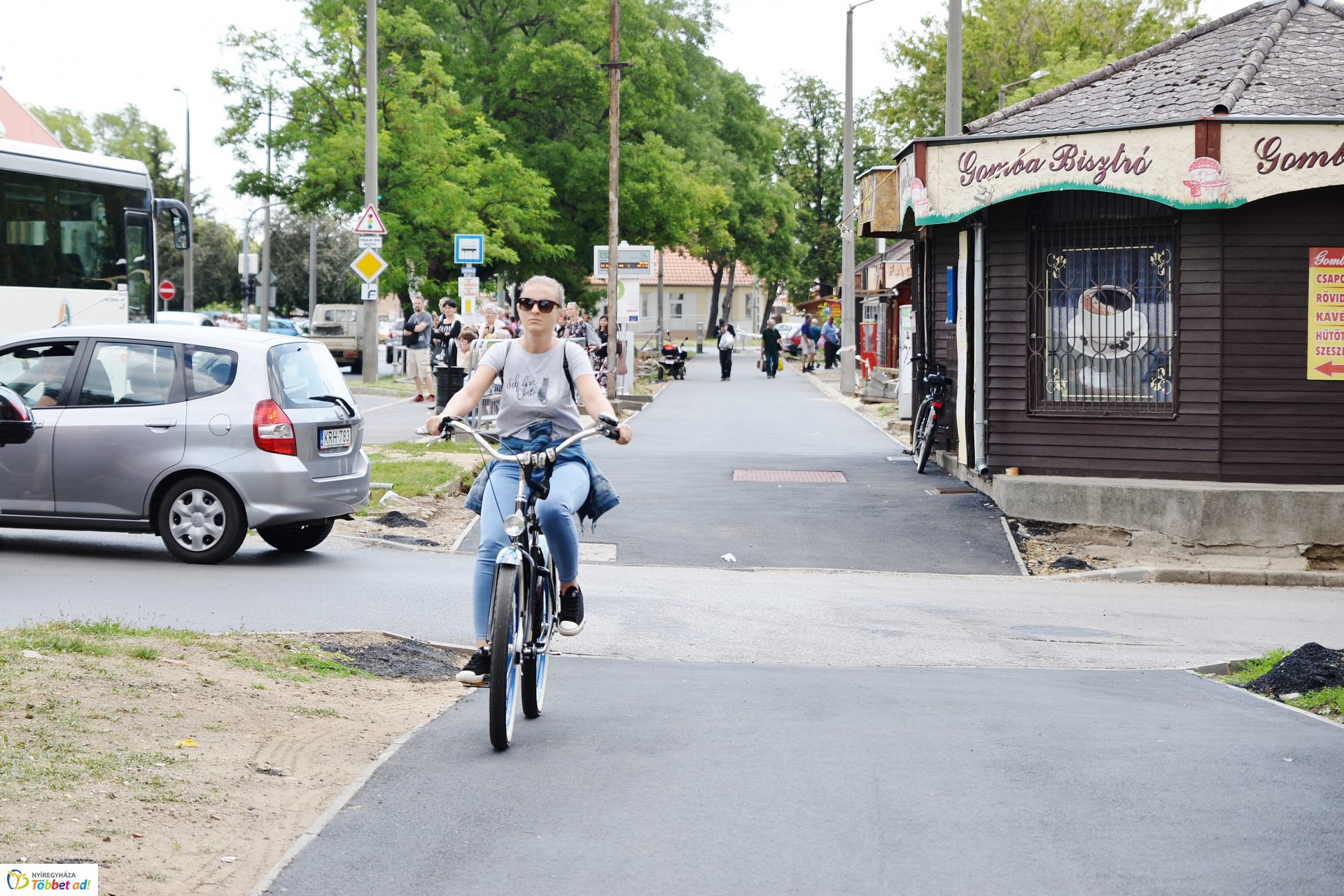 Kerékpárút építés 