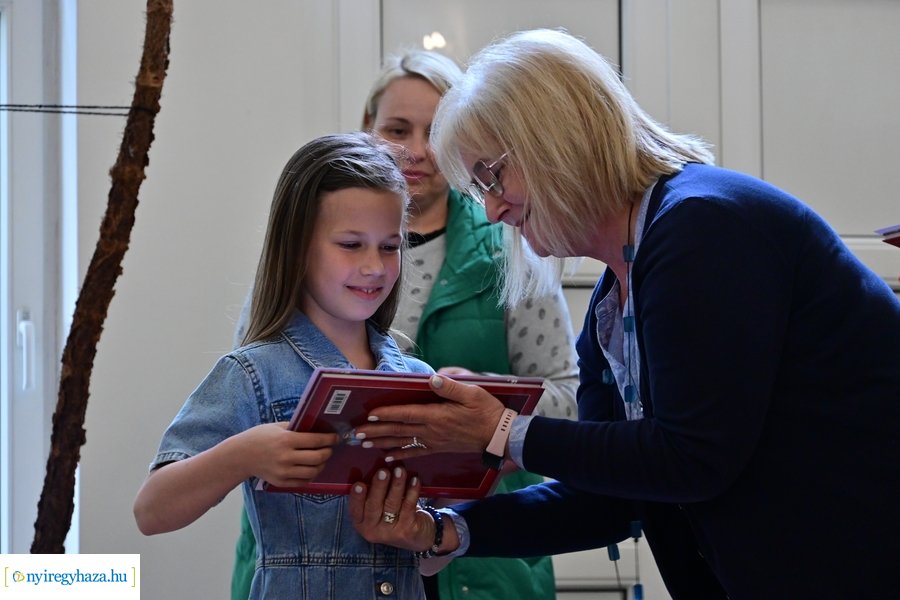 Keresztyén jelképek rajzpályázat 2024