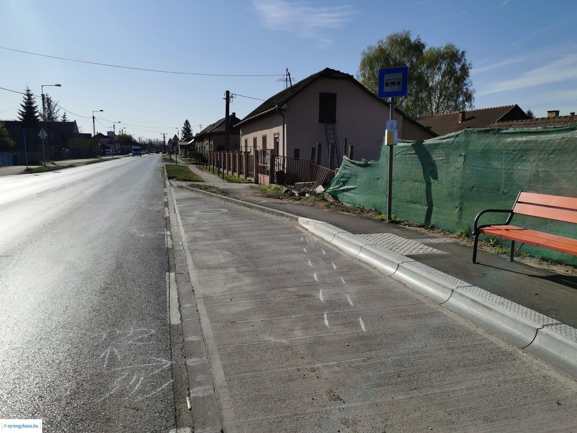 Kerítést döntött le