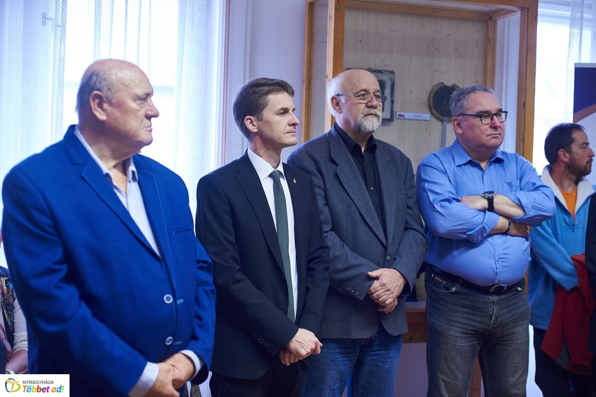 Keskeny nyomtáv, széles mosoly - emlékkiállítás a Kállay Gyűjteményben