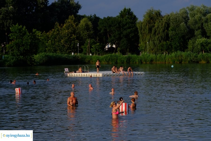 Késő délután a Tófürdőn 20230719