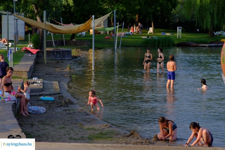 Késő délután a Tófürdőn 20230719