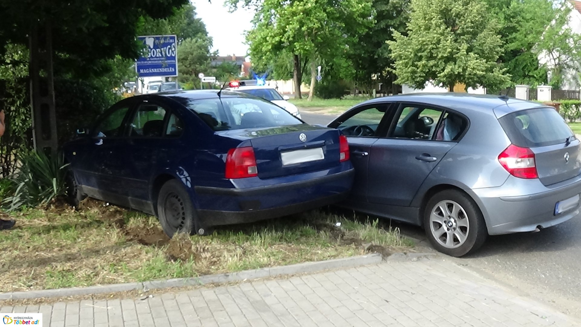 Két autó ütközött a Korányi Frigyes utcán