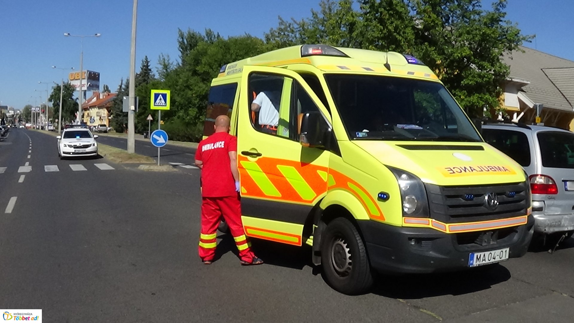 Két autó ütközött a Szegfű utcán szerda délelőtt