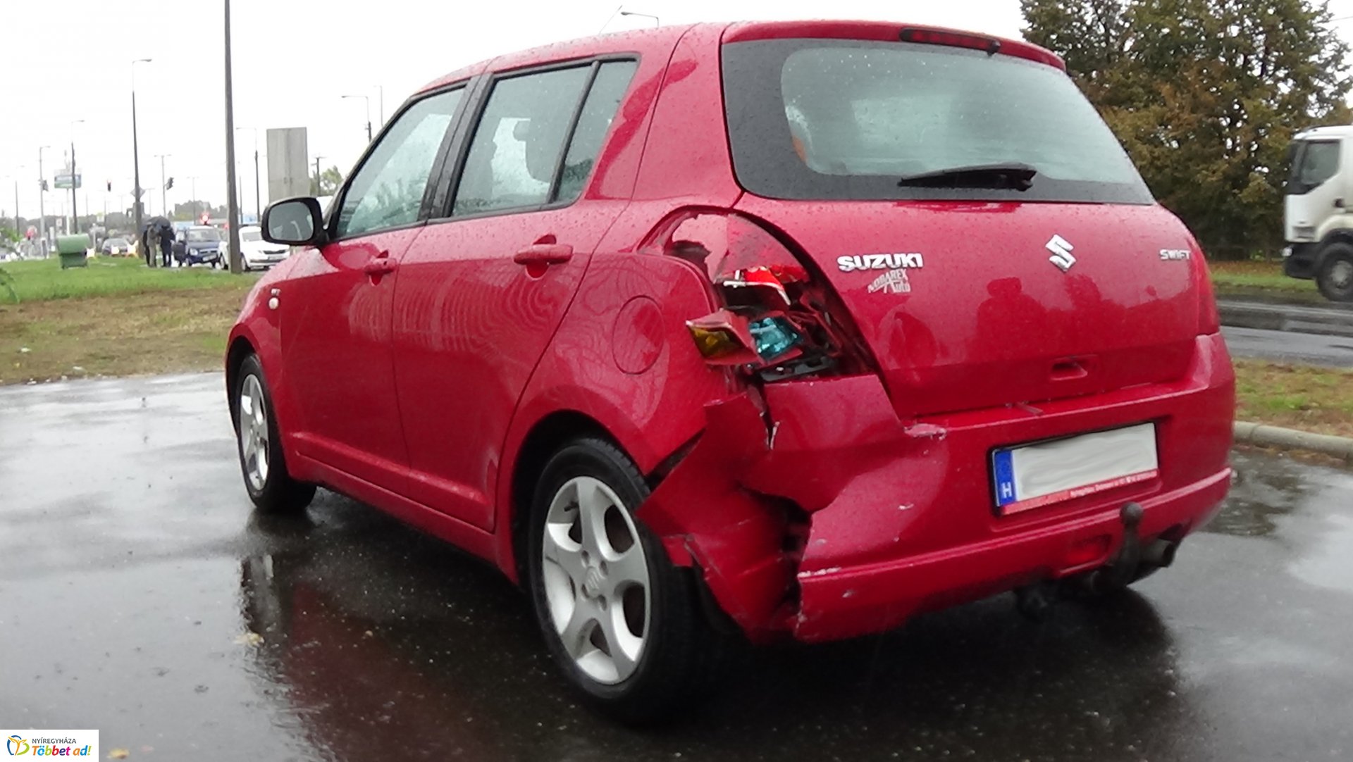 Két autó ütközött a Törzs utca és a Pazonyi út csomópontjánál