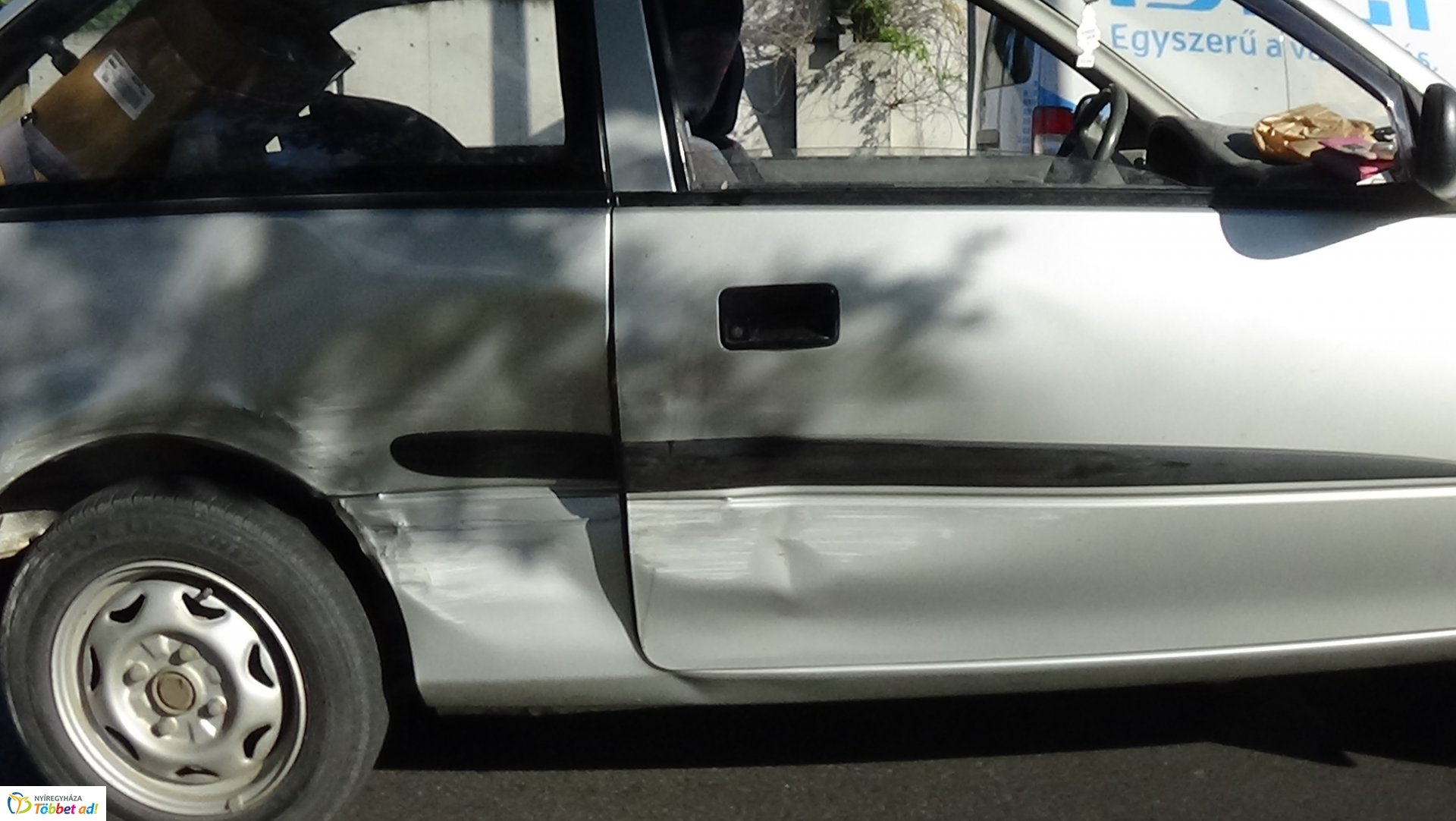 Két autó ütközött hétfő délután a Korányin