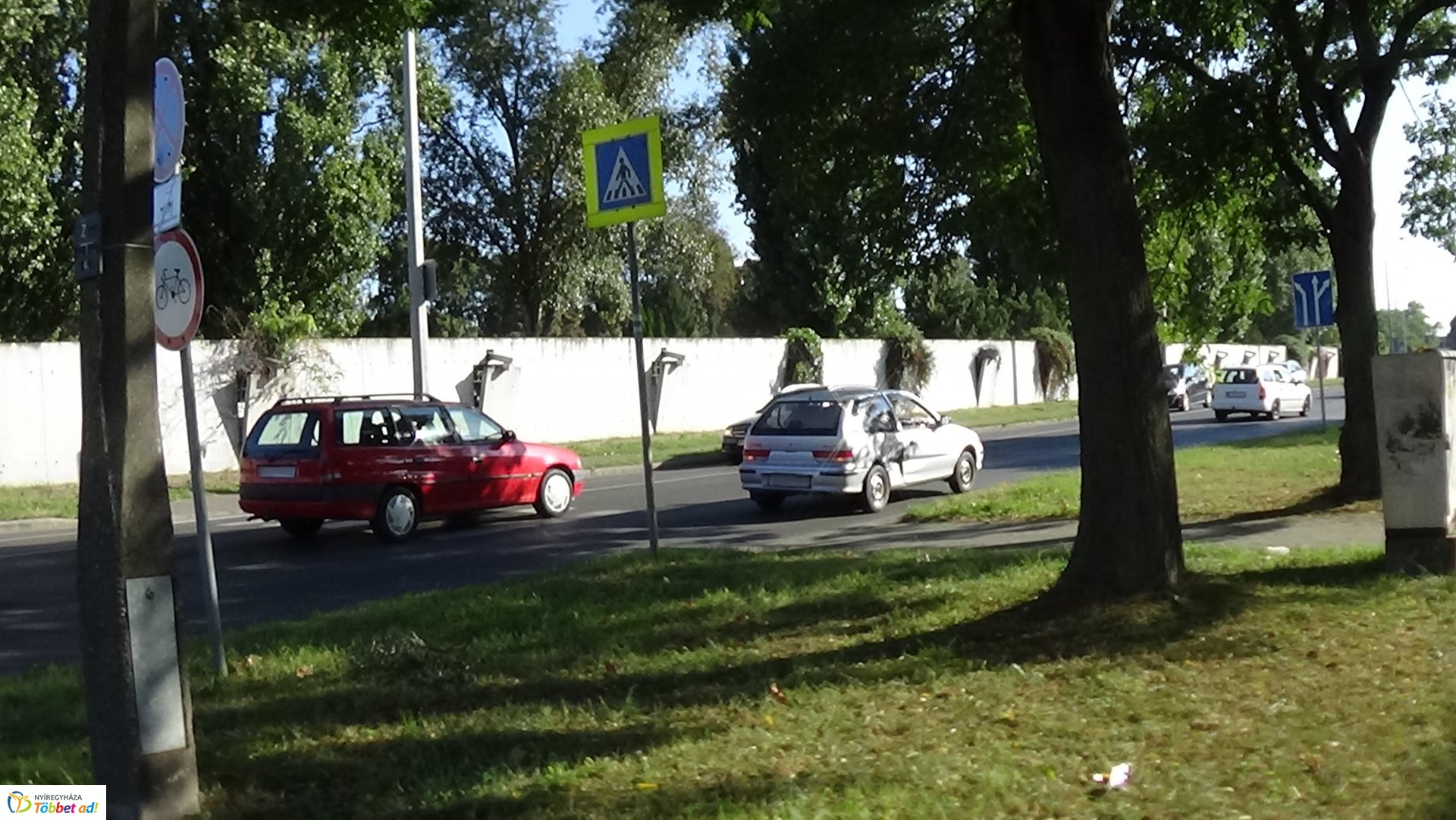 Két autó ütközött hétfő délután a Korányin