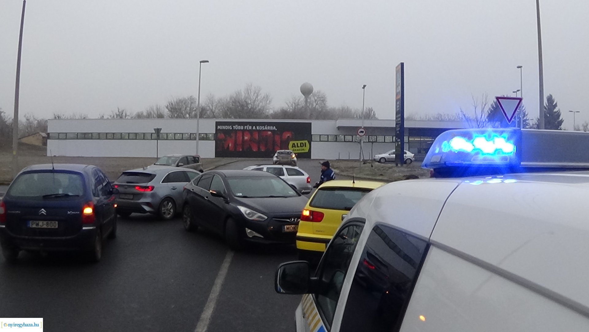 Két autó ütközött