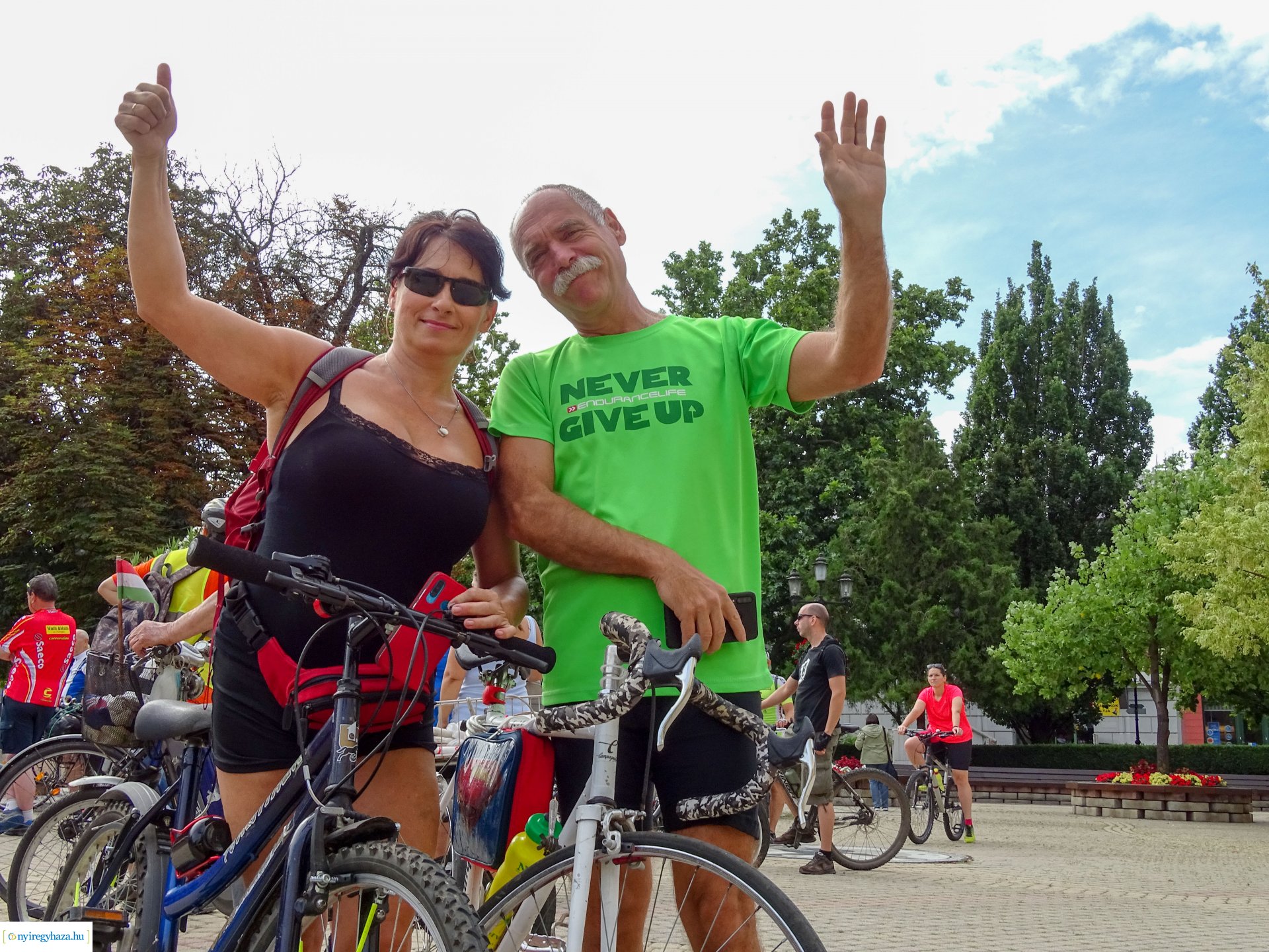 Két kerék és túrabot