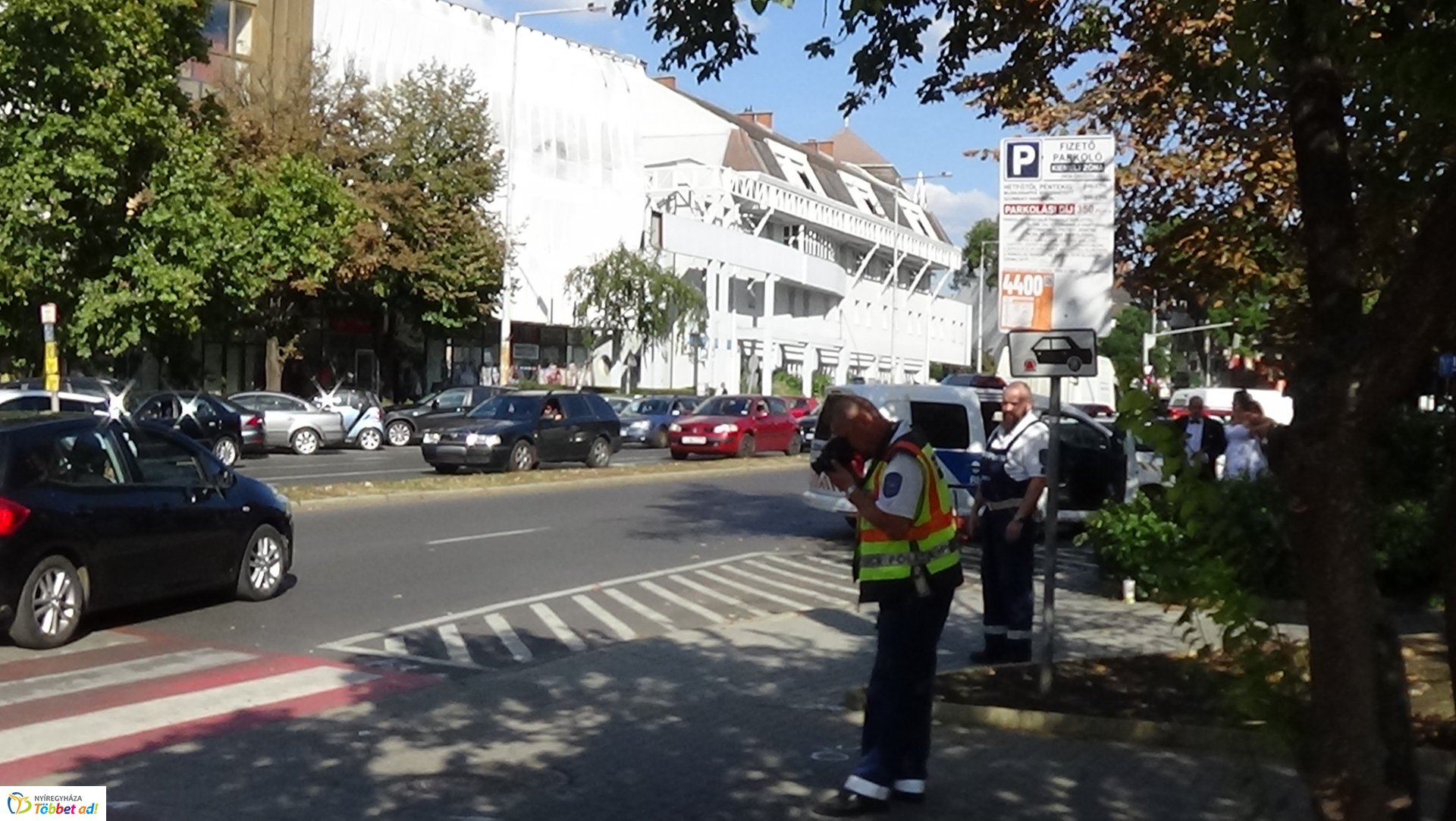 Két kerékpáros ütközött