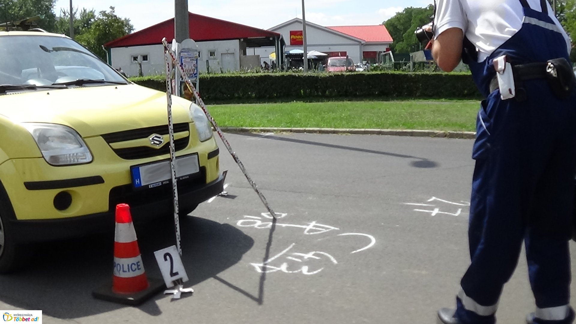 Két személygépkocsi ütközött a Fazekas János téren 