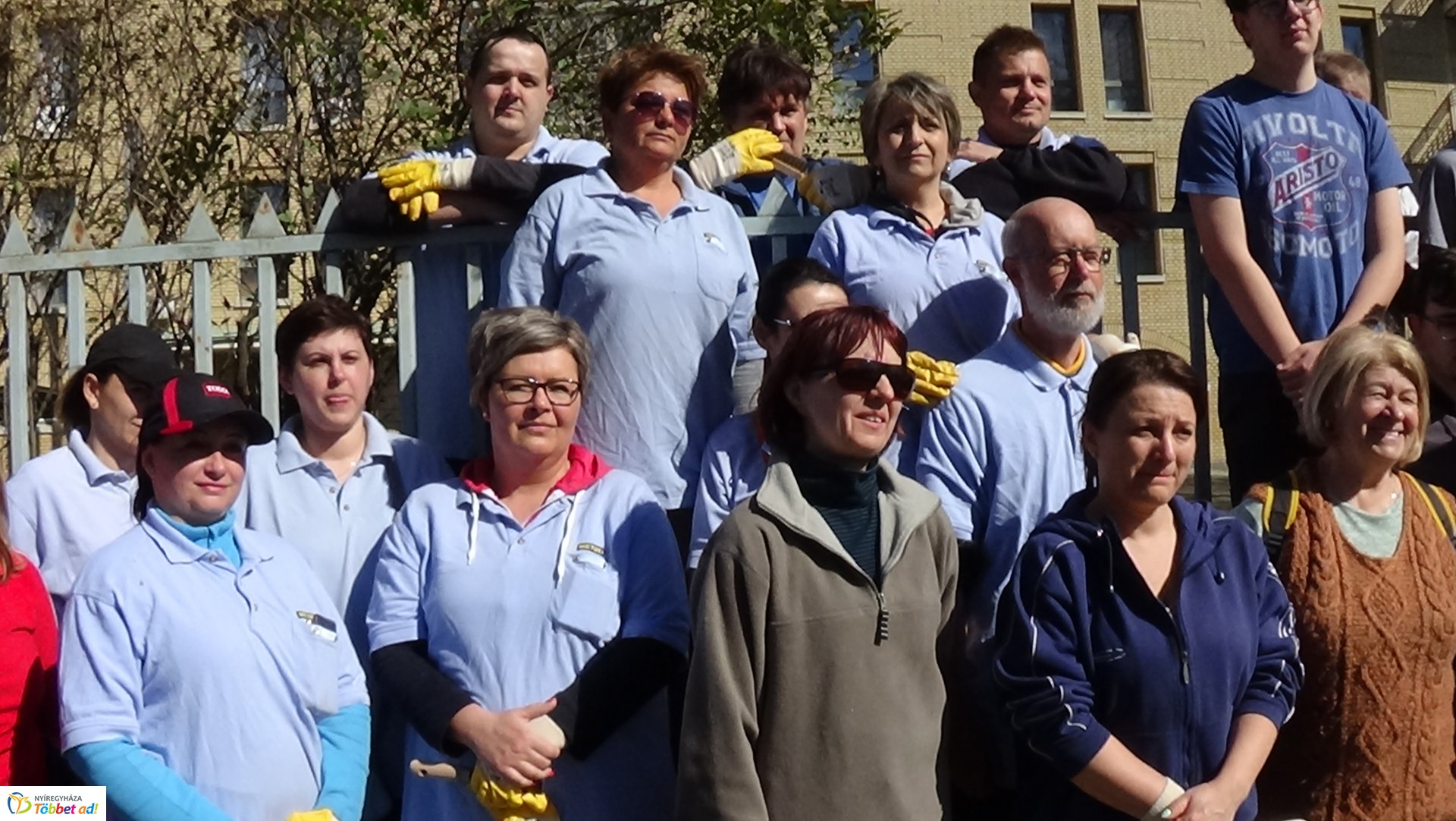 Kétszáz méteren újult meg a Jósa András Oktatókórház kerítése