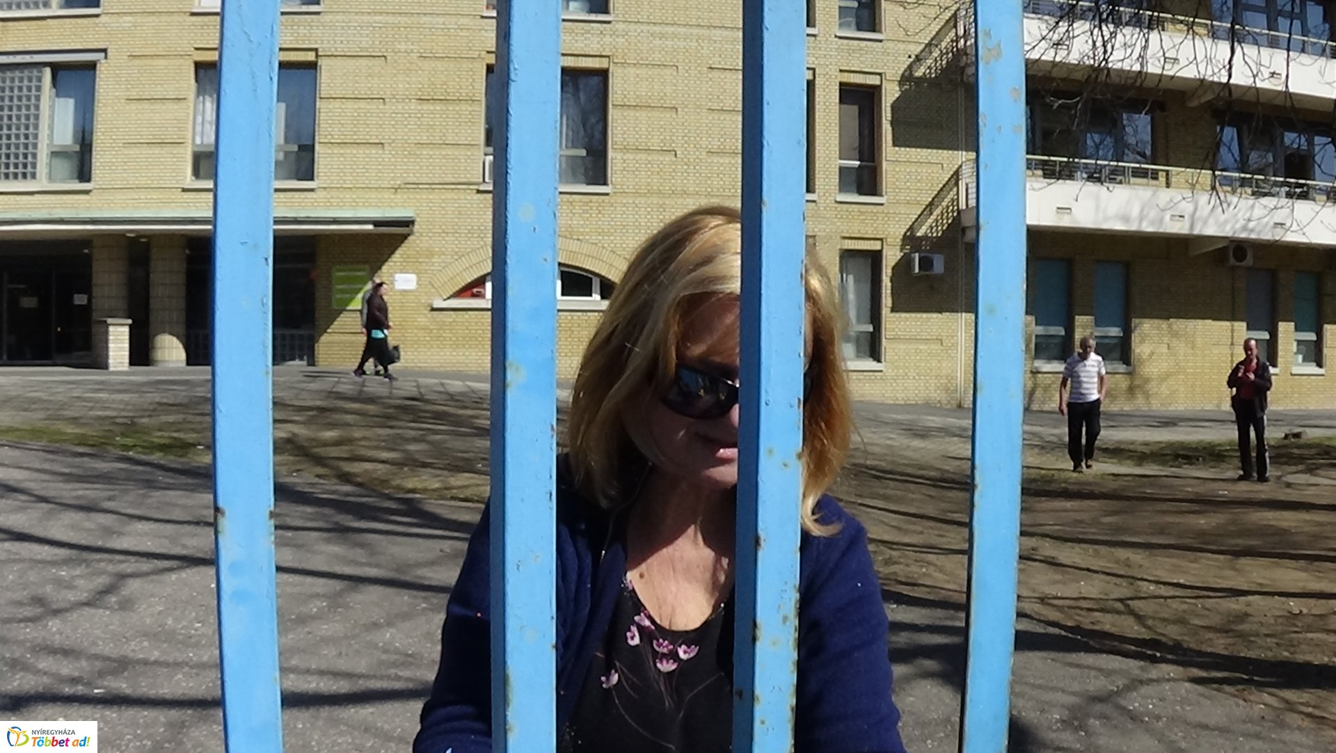 Kétszáz méteren újult meg a Jósa András Oktatókórház kerítése