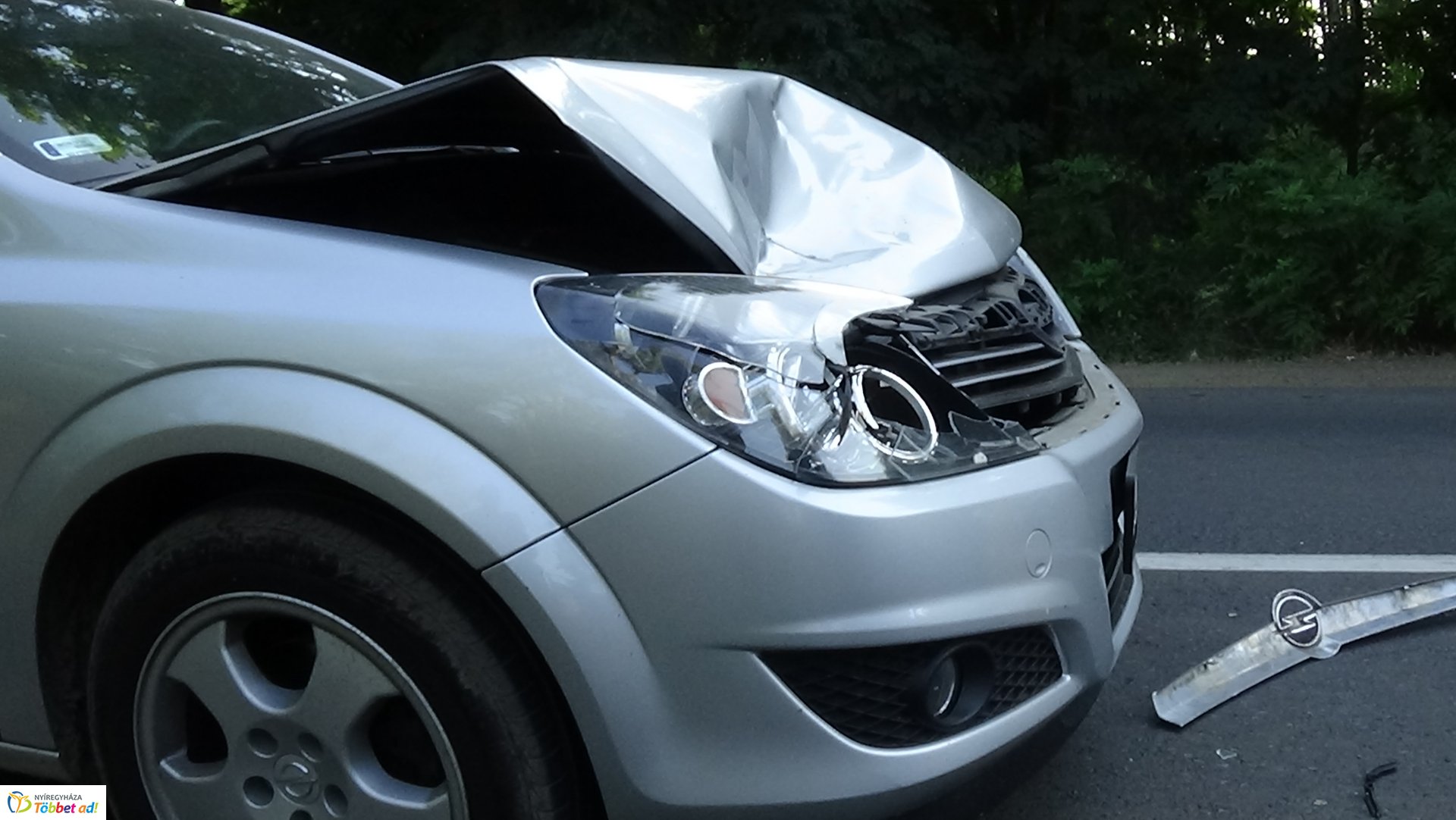 Ketten megsérültek a Nagyszállásnál történt balesetben