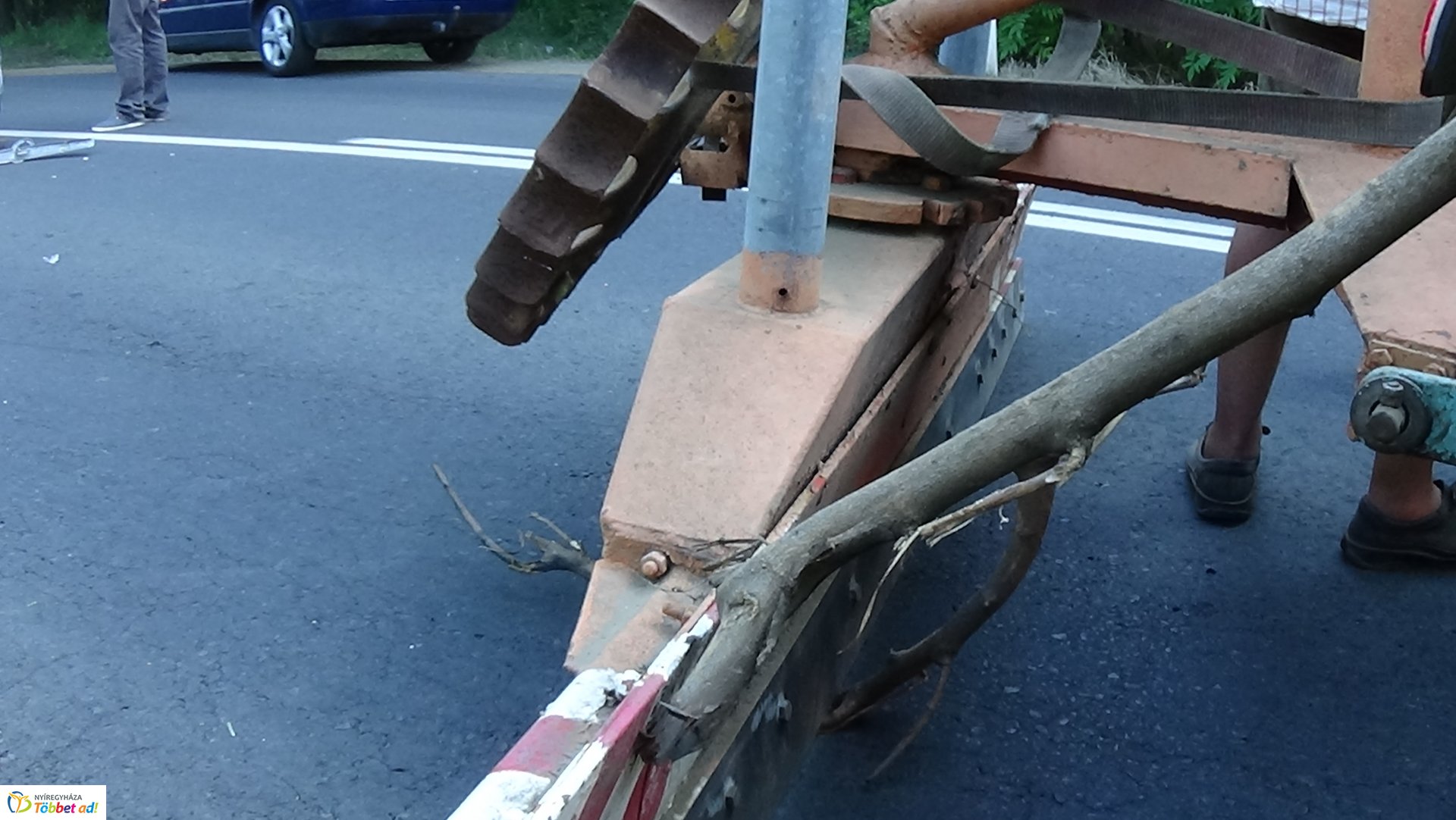 Ketten megsérültek a Nagyszállásnál történt balesetben