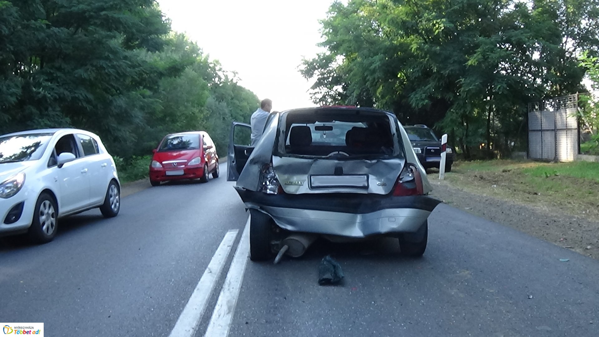 Ketten megsérültek a Nagyszállásnál történt balesetben