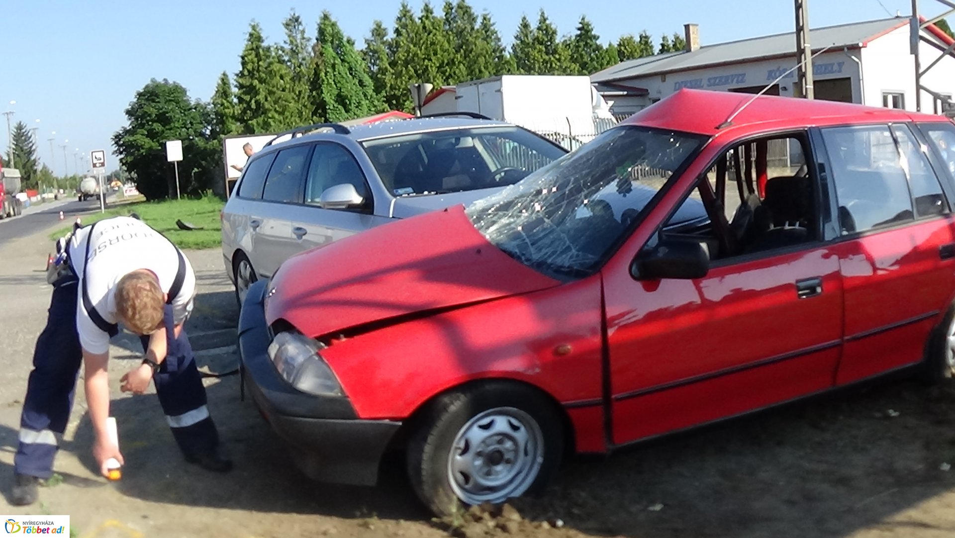 Ketten megsérültek a nyírtelki balesetben