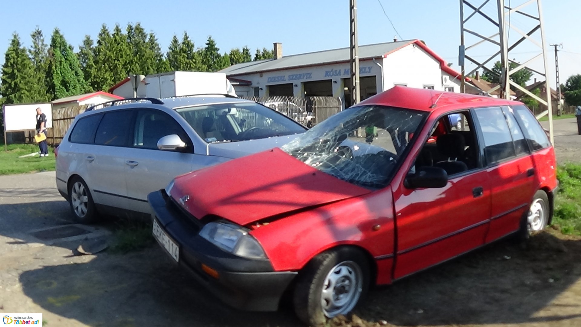 Ketten megsérültek a nyírtelki balesetben