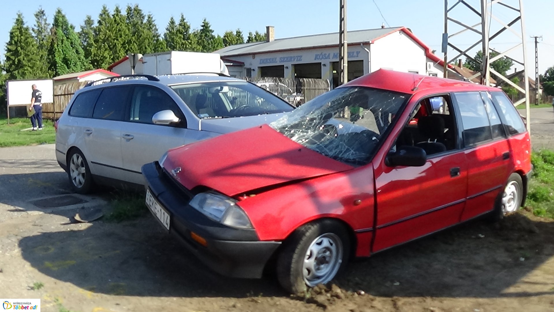 Ketten megsérültek a nyírtelki balesetben