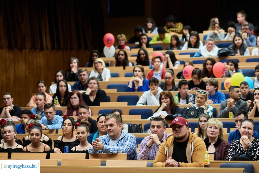 Ki mit tud az egyetemen 20230420