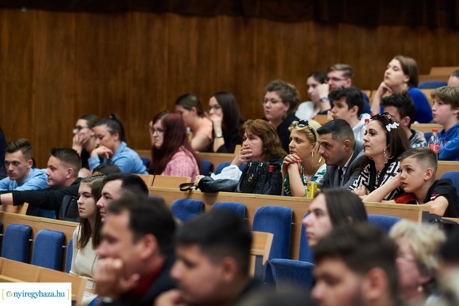 Ki mit tud az egyetemen 20230420