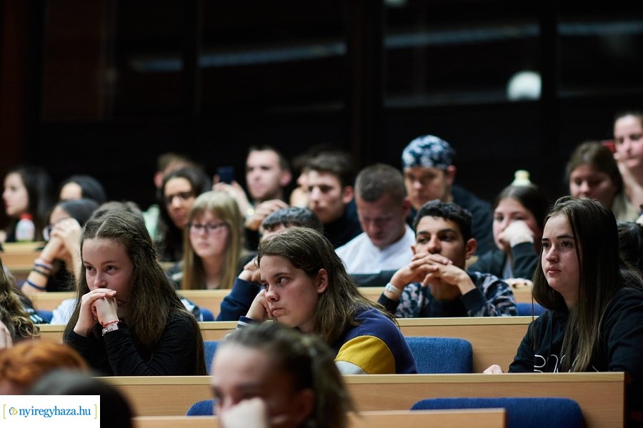 Ki mit tud az egyetemen 20230420