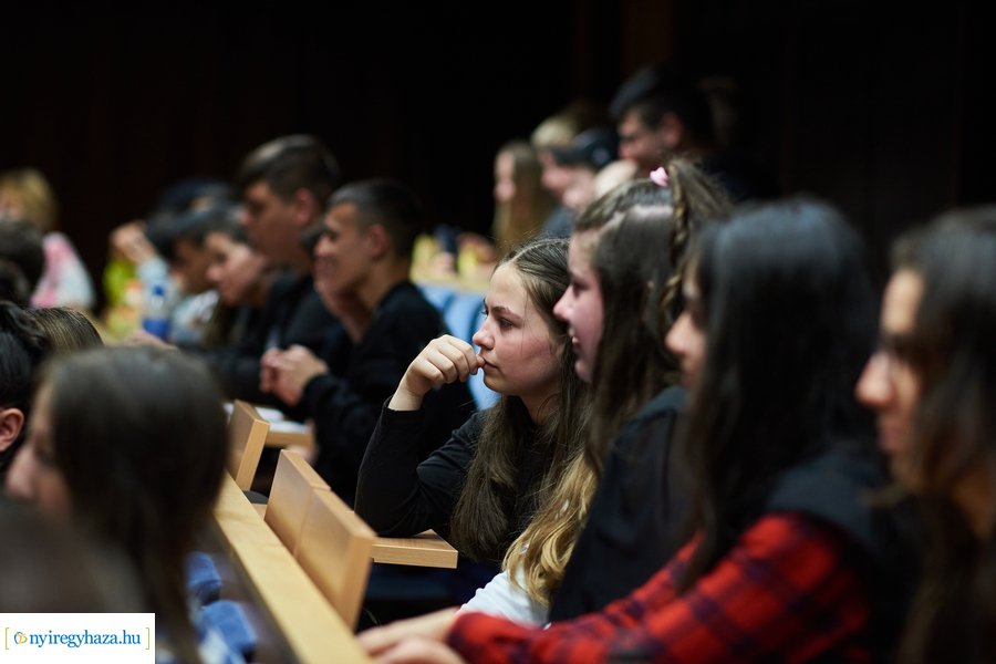 Ki mit tud az egyetemen 20230420