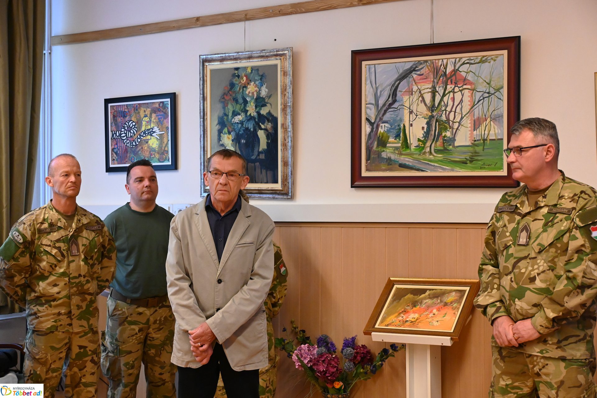 Kiállításmegnyitó a Damjanich laktanyában