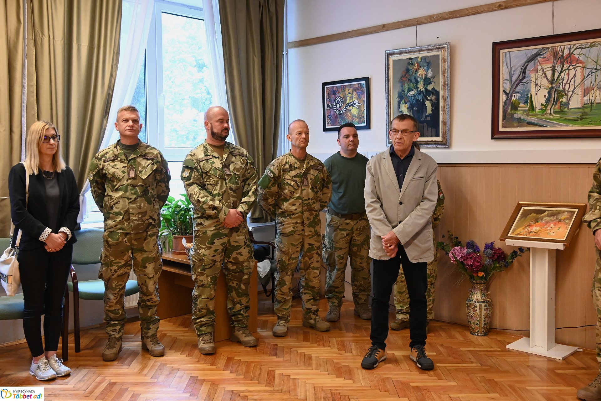 Kiállításmegnyitó a Damjanich laktanyában